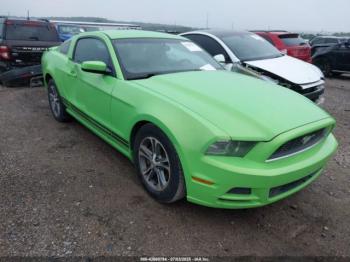  Salvage Ford Mustang