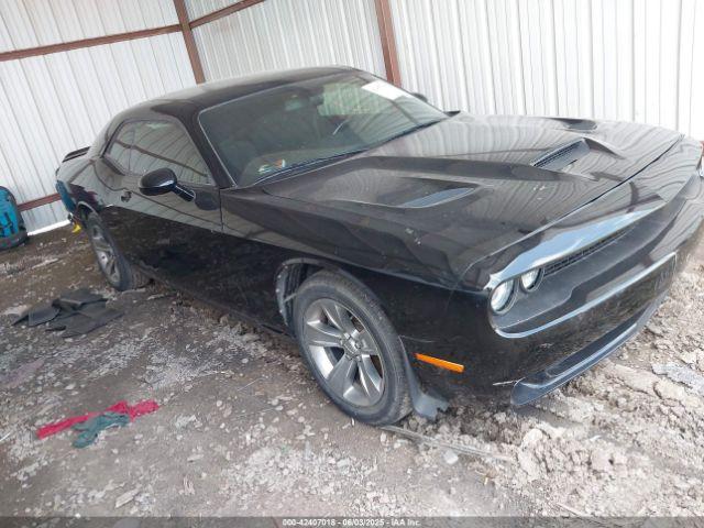  Salvage Dodge Challenger