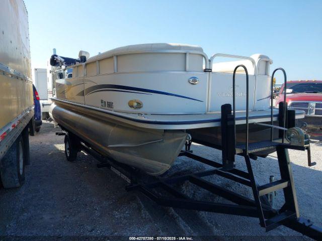 Salvage Veranda Pontoon Boat