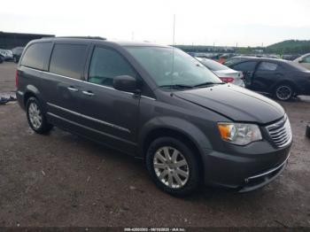 Salvage Chrysler Town & Country