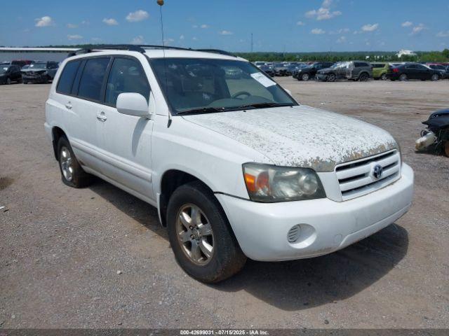  Salvage Toyota Highlander
