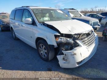  Salvage Chrysler Town & Country