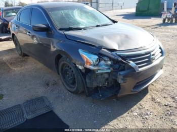  Salvage Nissan Altima