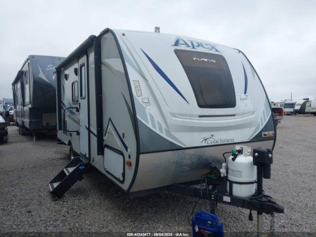  Salvage Coachmen Apex