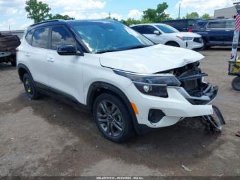 Salvage Kia Seltos