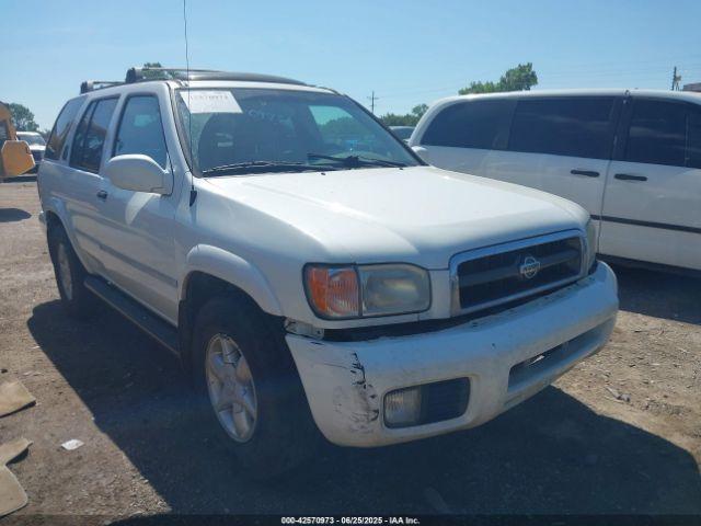  Salvage Nissan Pathfinder