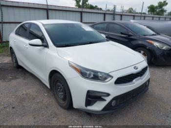  Salvage Kia Forte