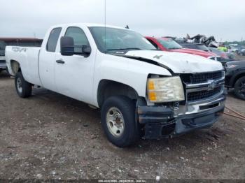  Salvage Chevrolet Silverado 2500