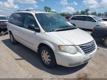  Salvage Chrysler Town & Country