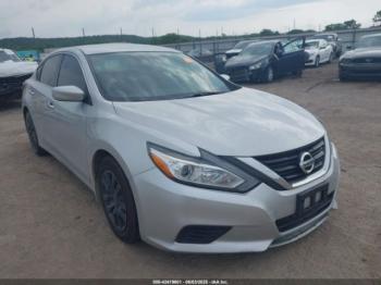  Salvage Nissan Altima