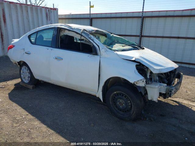 Salvage Nissan Versa