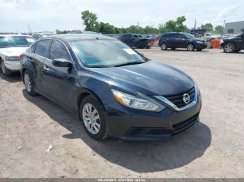  Salvage Nissan Altima