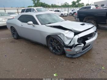  Salvage Dodge Challenger