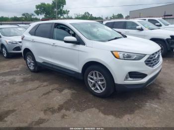  Salvage Ford Edge