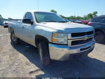  Salvage Chevrolet Silverado 2500