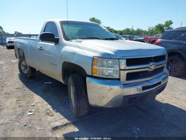  Salvage Chevrolet Silverado 2500