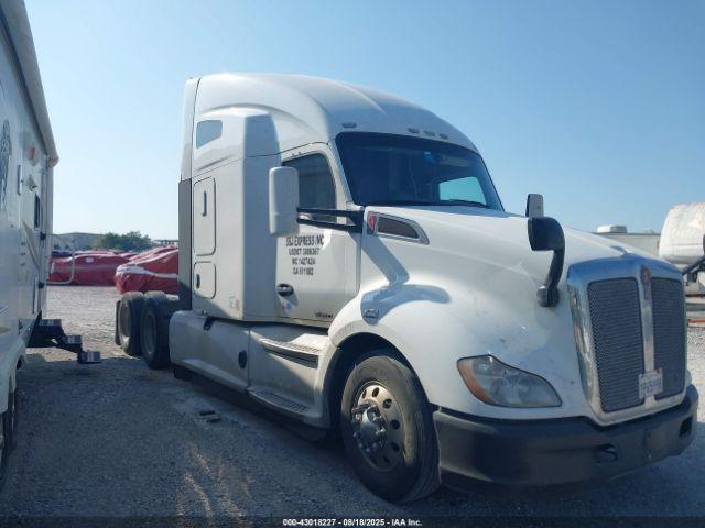  Salvage Kenworth T680