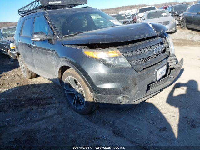  Salvage Ford Explorer
