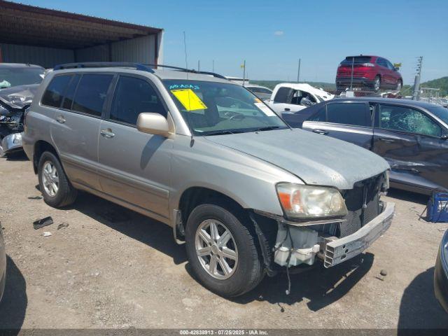  Salvage Toyota Highlander