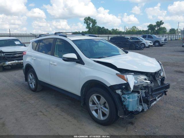  Salvage Toyota RAV4