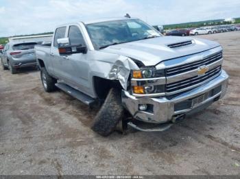  Salvage Chevrolet Silverado 2500