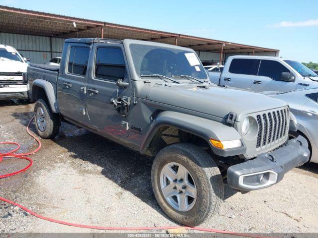  Salvage Jeep Gladiator