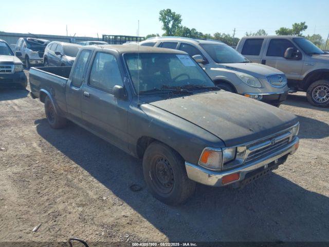  Salvage Toyota Pickup