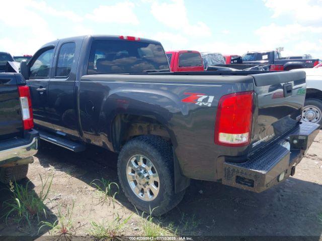  Salvage GMC Sierra 2500