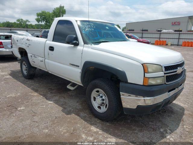  Salvage Chevrolet Silverado 2500