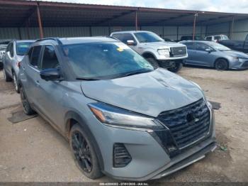  Salvage Nissan Kicks