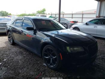  Salvage Chrysler 300
