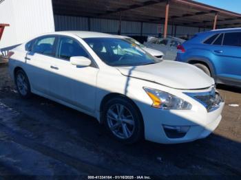  Salvage Nissan Altima