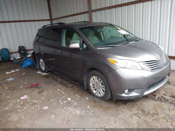  Salvage Toyota Sienna