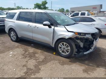  Salvage Kia Carnival