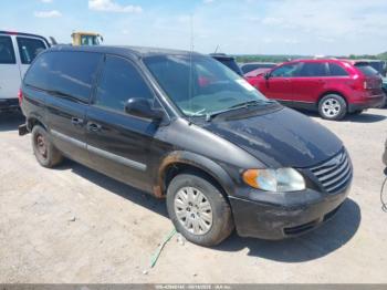  Salvage Chrysler Town & Country
