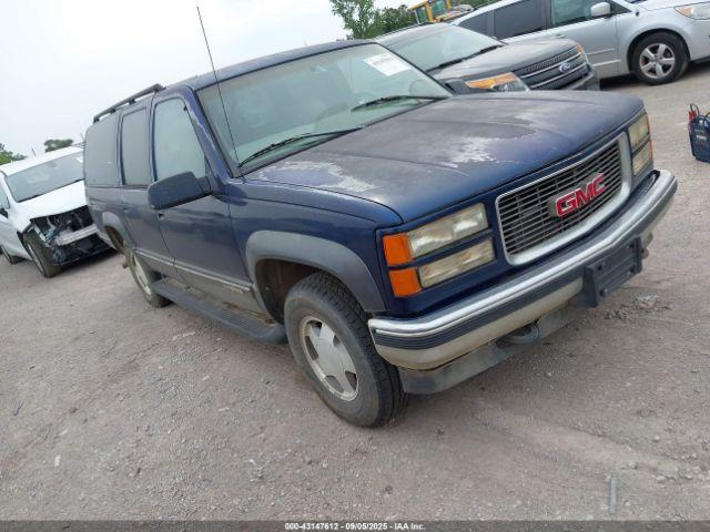  Salvage GMC Suburban 1500