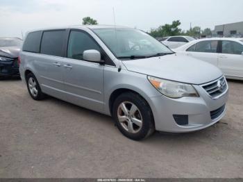  Salvage Volkswagen Routan