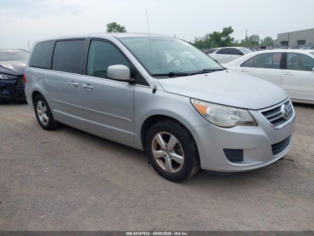  Salvage Volkswagen Routan