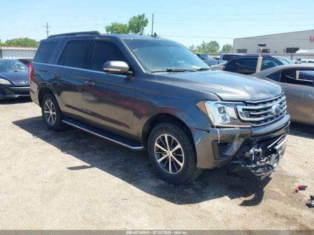  Salvage Ford Expedition