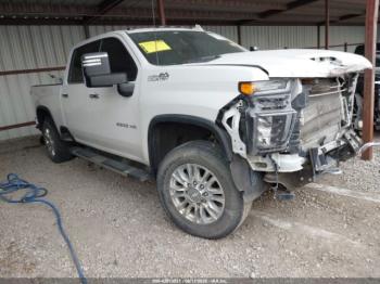 Salvage Chevrolet Silverado 2500