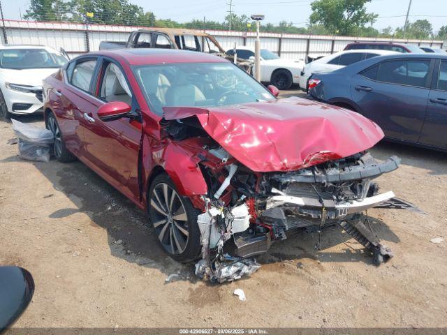  Salvage Nissan Altima