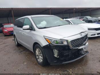  Salvage Kia Sedona