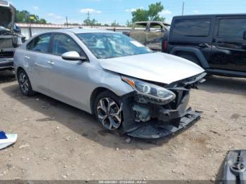  Salvage Kia Forte