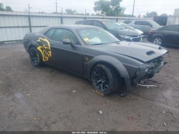  Salvage Dodge Challenger