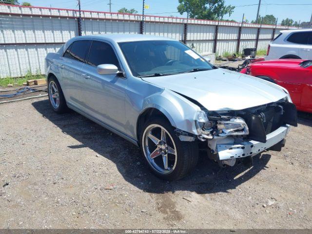  Salvage Chrysler 300