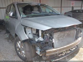  Salvage Kia Sedona