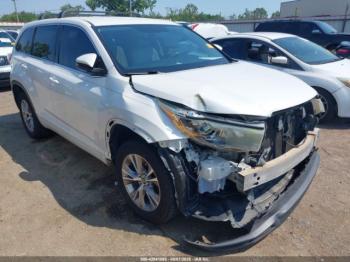  Salvage Toyota Highlander
