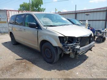  Salvage Chrysler Town & Country