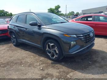  Salvage Hyundai TUCSON
