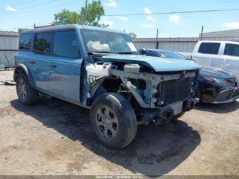  Salvage Ford Bronco